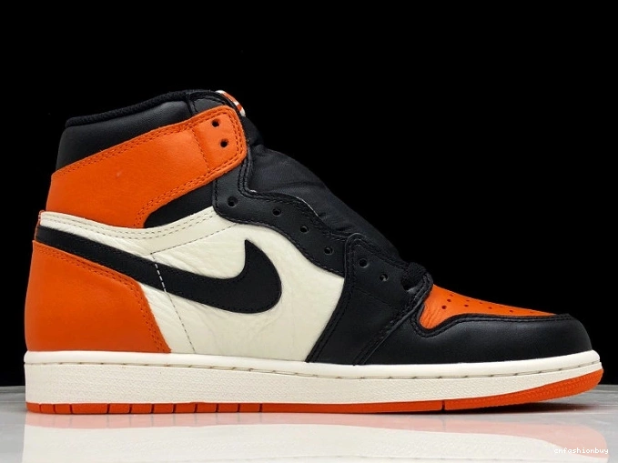 Backboard555088-005 Jordan Retro 1 Air High Shattered OG 0718